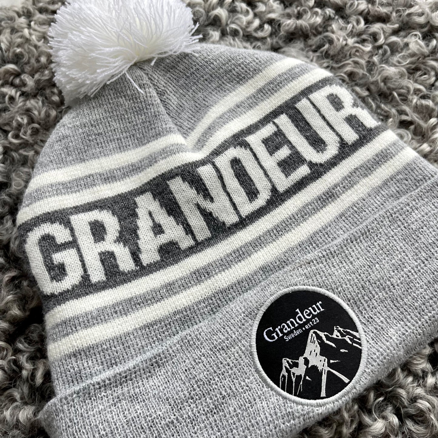 23.2 Pom Beanie - Light Grey